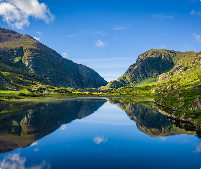 mountains reflection on lake